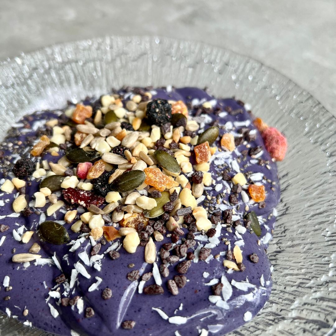 Blåbær-sjokolade-smoothiebowl