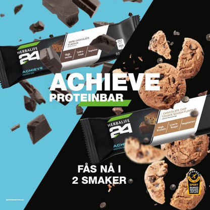 To Herbalife H24 Achieve proteinbarer med mørk sjokolade-smak og chocolate chip cookie dough-smak og teksten “Achieve proteinbar, fås nå i 2 smaker”