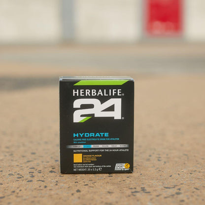 En pakke Herbalife H24 Hydrate kalorifri isotonisk sportsdrikk.