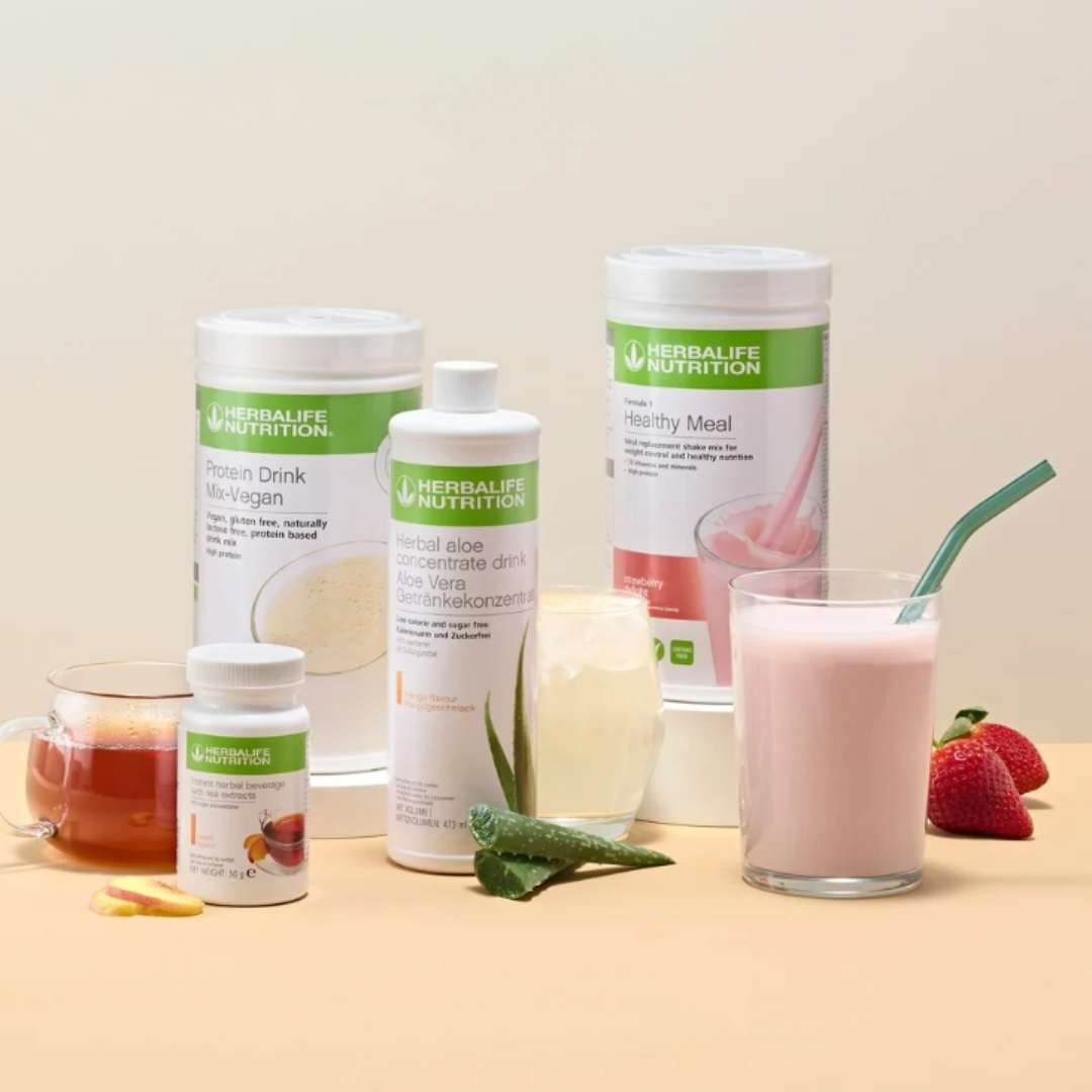 Herbalife frokostpakke optimal frokost med jordbærshake, aloejuice med mangosmak, urtete og proteindrinkmiks PDM. 