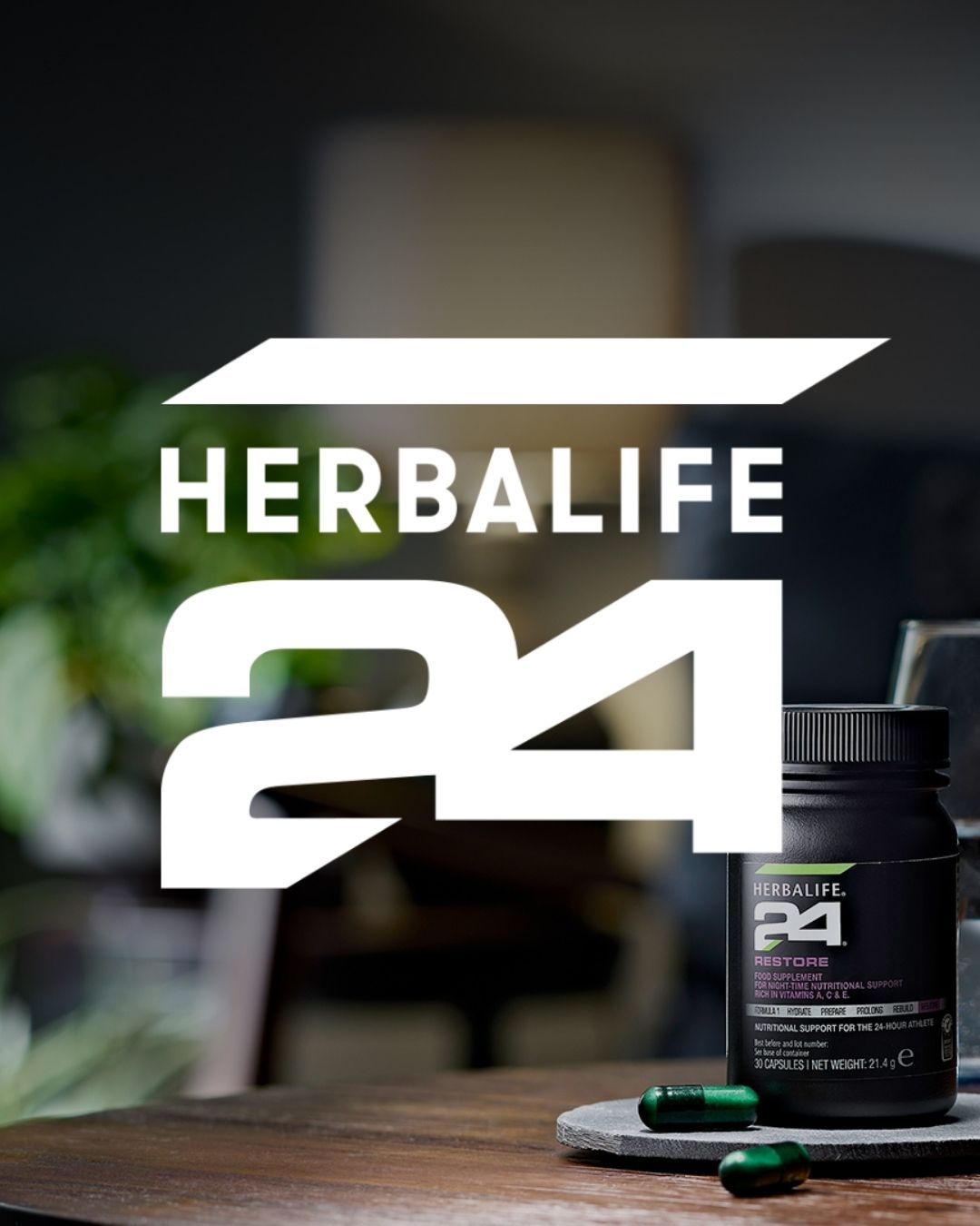 En boks Herbalife H24 restore kosttilskudd og logoen Herbalife 24.