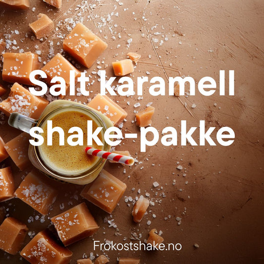 Tekst: Salt karamell shake-pakke - Frokostshake.no på et bakgrunnsbilde med en karamell-farget smoothie i en glass-tumbler med rødt og hvitt sugerør og ved siden av ligger mange karamellbiter overstrødd med kvernsalt. 