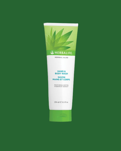 Bilde av en tube Herbalife Herbal Aloe Hand & Body Wash. Tuben har tekst på engelsk og det står Moisture & soften. 250 ml. Grønn bakgrunn.