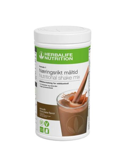 En boks Herbalife shakemix sjokolade på hvit bakgrunn.