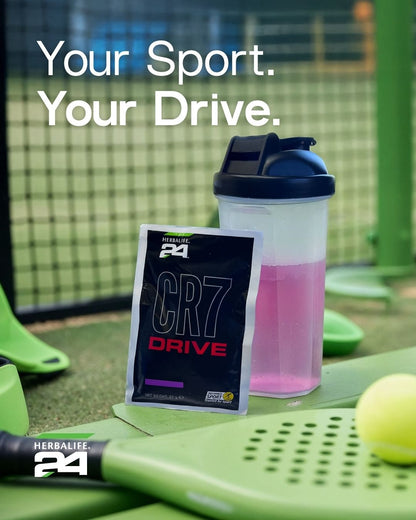 Poster med bilde av en porsjonspose Herbalife H24 CR7 porsjonspose, en drikkeflaske og H24-logo.