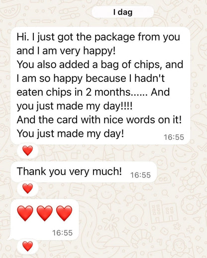 Melding fra fornøyd kunde som fikk Herbalife proteinchips i en gavepakke. "You also added a bag of chips, and I am so happy because I hadn't eaten chips in 2 months..... And you just made my day!!!!"